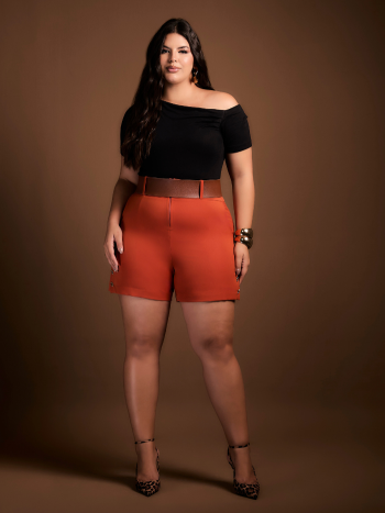 Short Tapeta Botões